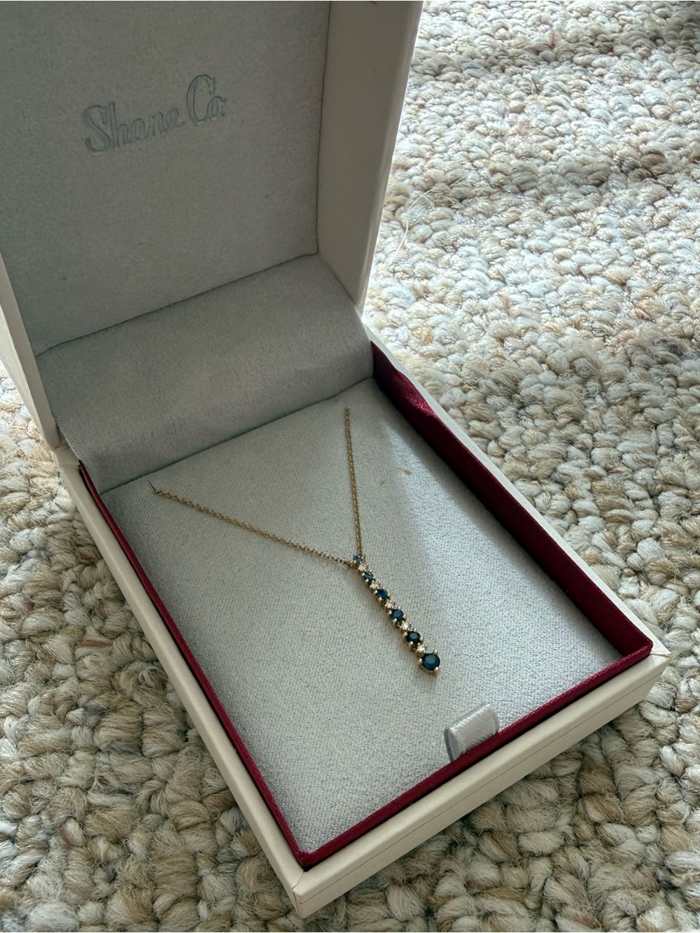 14K Gold Vertical Blue Stone Pendant Necklace